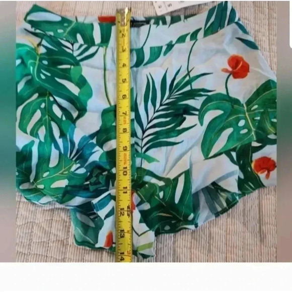 NWT Zara tropical print short - Picture 3 of 5